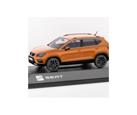 MINIATURE ATECA ORANGE 1:43